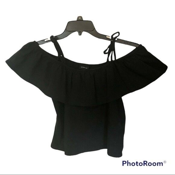 Who What Wear Black Tie Strap Cold Shoulder Top Size XS - Picture 1 of 6